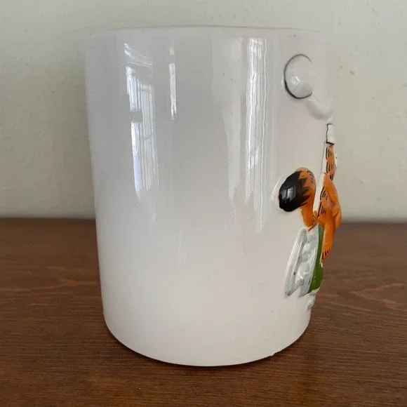 Vtg Enesco Garfield Mug Cat Ice Skate Jim Davis 1978-1981 Christmas Holidays - Picture 4 of 8